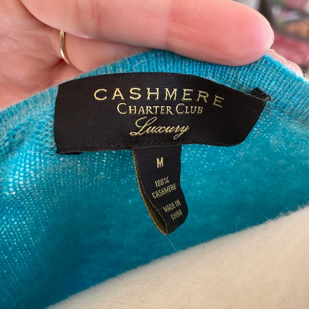 Cashmere Sweater - Picture 3 of 3